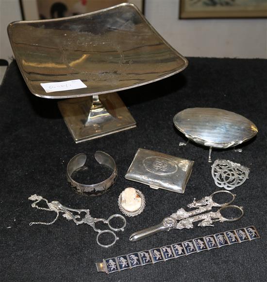 Qty silver items